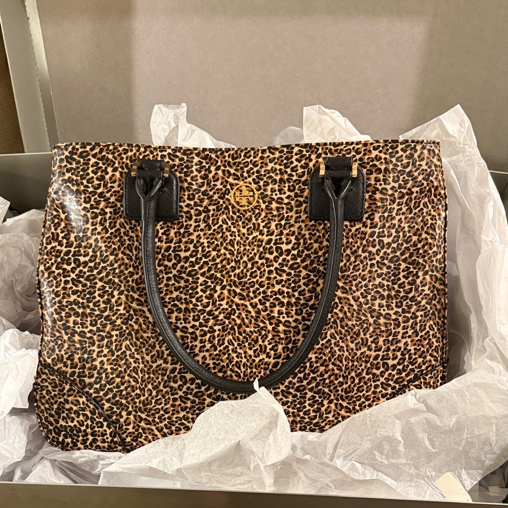 NWT Tory Burch Leopard Kerrington Shopper Tote